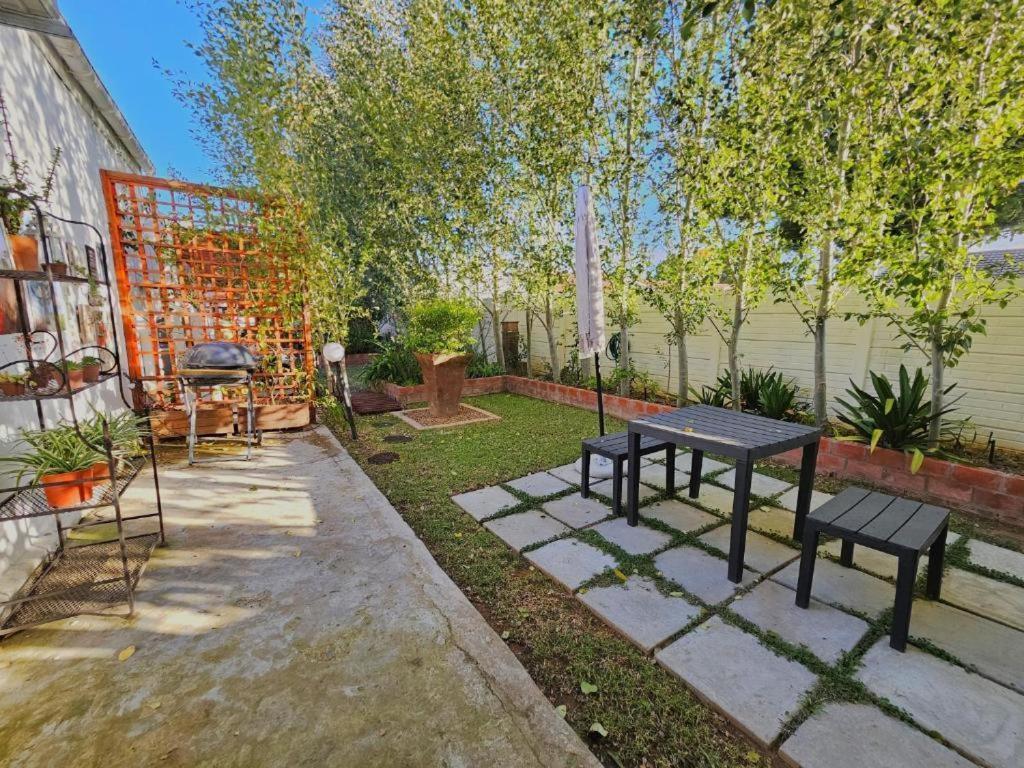 Adderley House Guest Accommodation Робертсон Екстер'єр фото